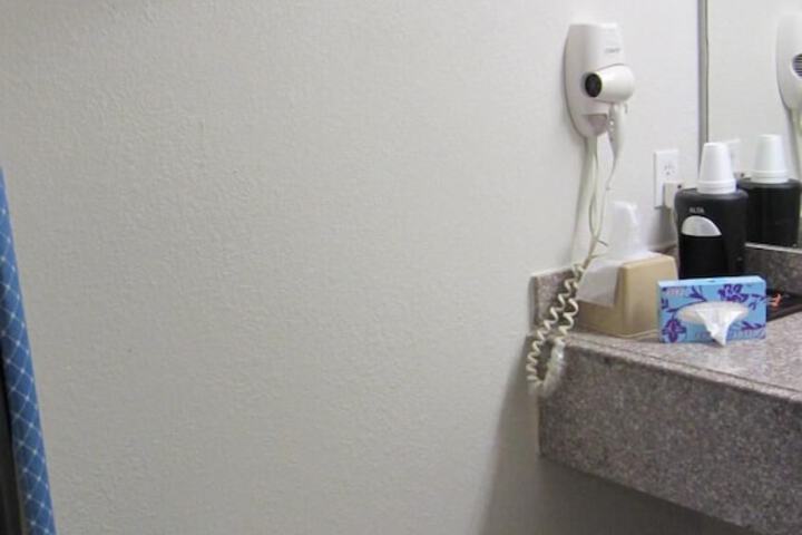 Room 15 of 24