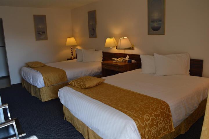 Room 13 of 21