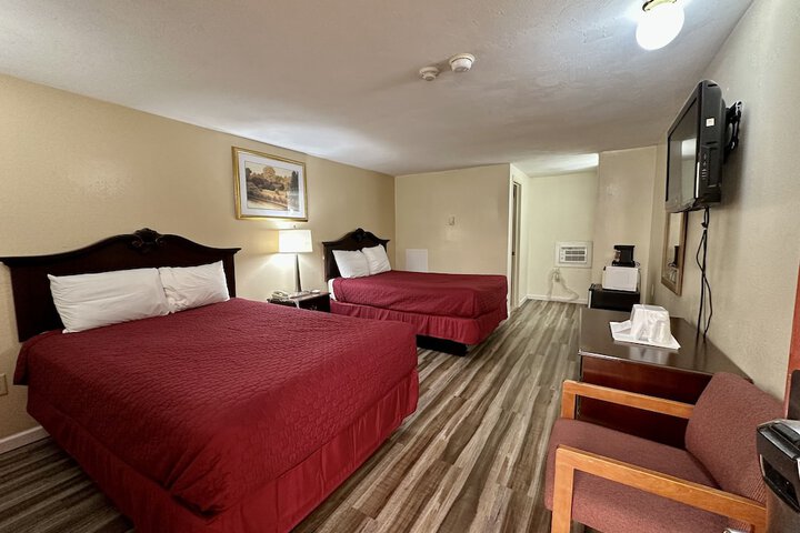 Room 17 of 22