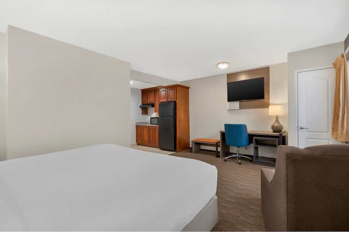 Comfort Inn Cockatoo near LAX Airport