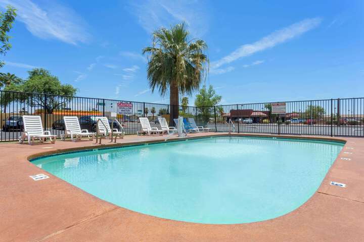 Pool 3 of 8
