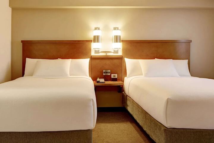 Room 5 of 21