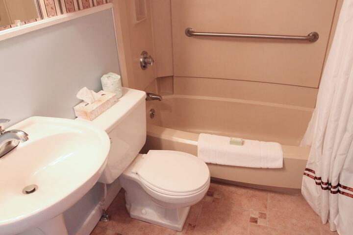 Room 146 of 247