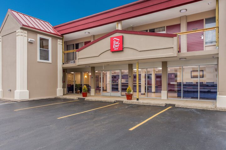 Hotel 8 of 43