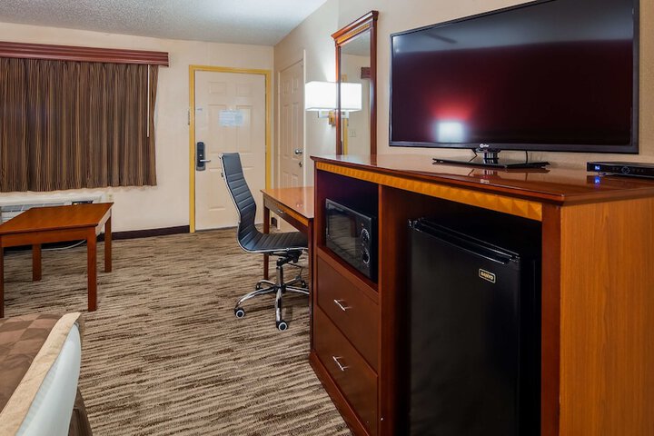 Best Western Executive Inn