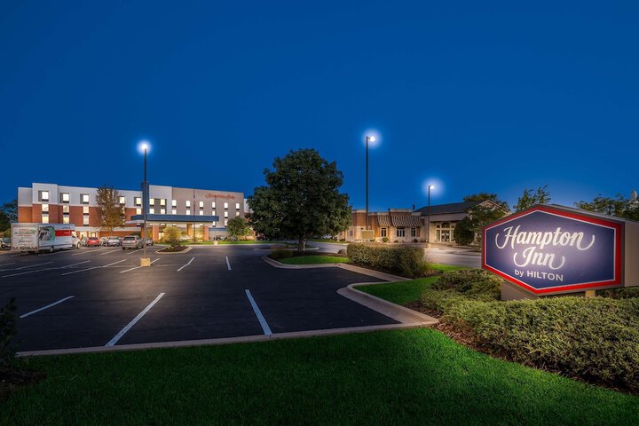 Hampton Inn McHenry