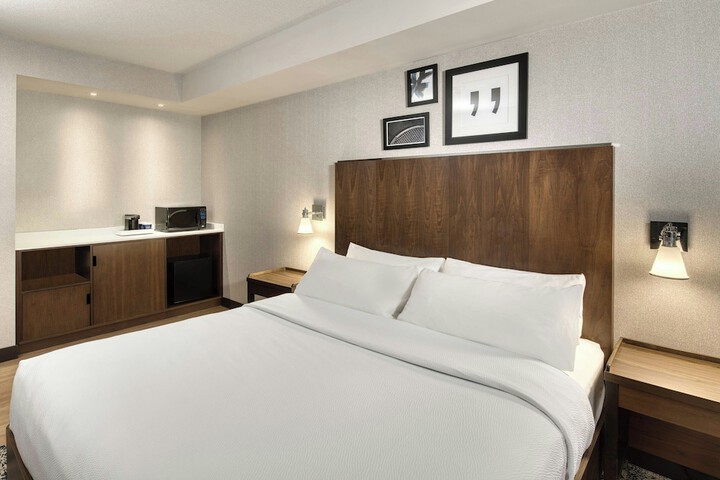 Four Points by Sheraton Barrie