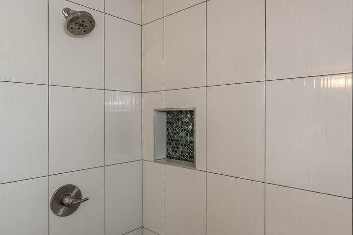 Room 44 of 335