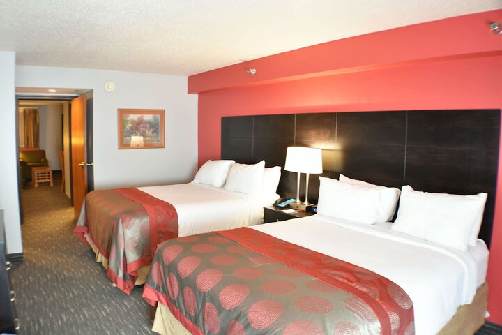 Room 73 of 119