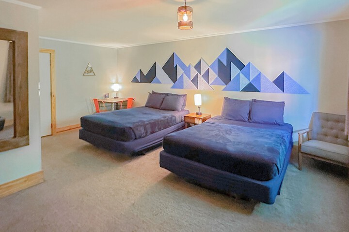 Room 47 of 89