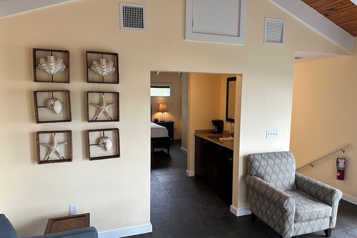 Room 124 of 259