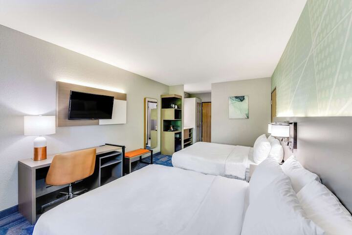 Room 30 of 40