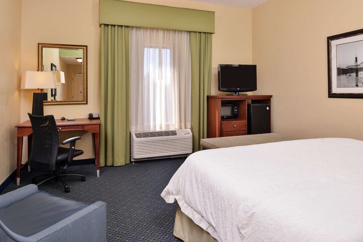Room 49 of 77