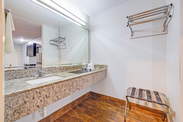 Hotel O Luxury Inn Channelview Baytown I-10