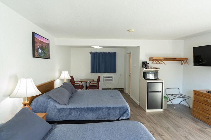 Room 6 of 20