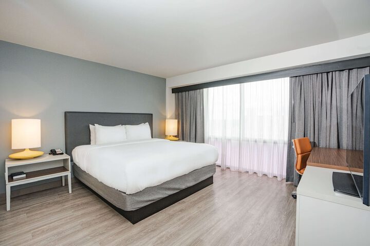Room 6 of 23