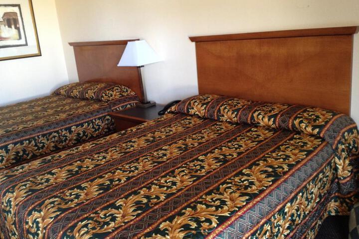 KNIGHTS INN ANADARKO