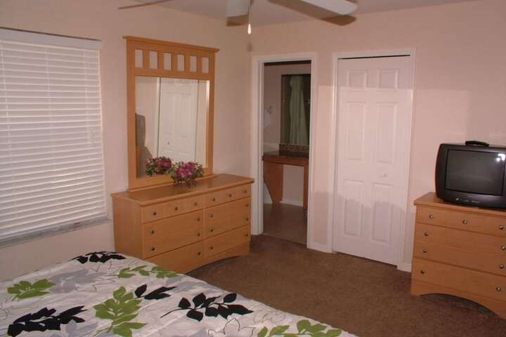 Room 8 of 13