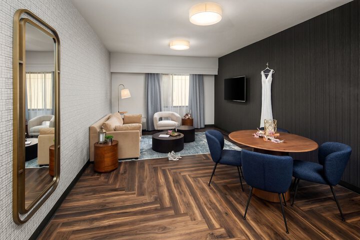 Room 60 of 106