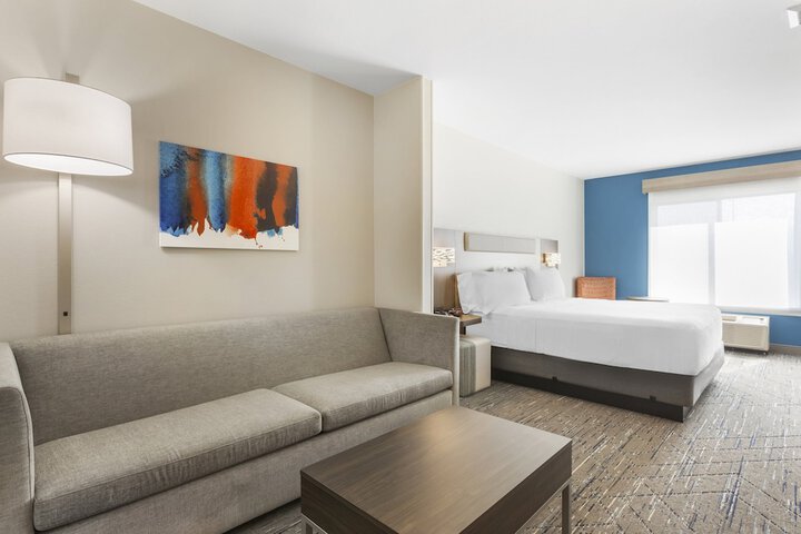 Holiday Inn Express Hotel & Suites Belgrade by IHG