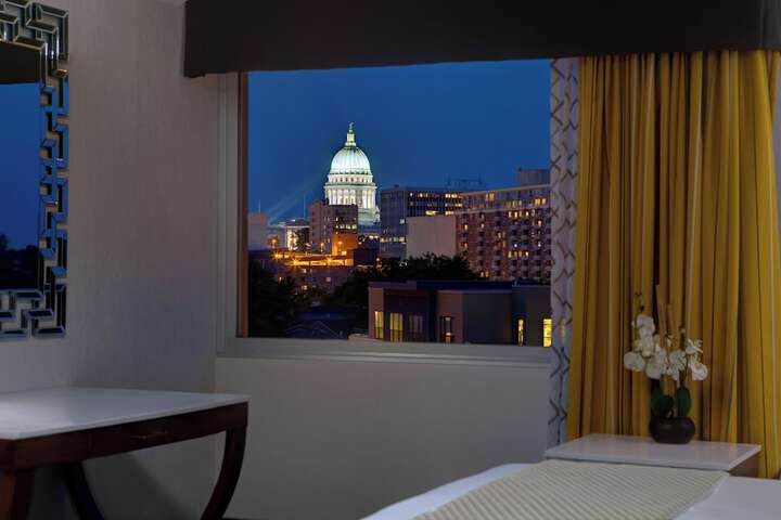 DoubleTree by Hilton Madison Downtown