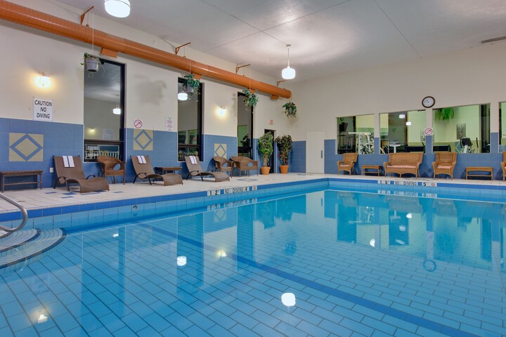 Pool 10 of 71