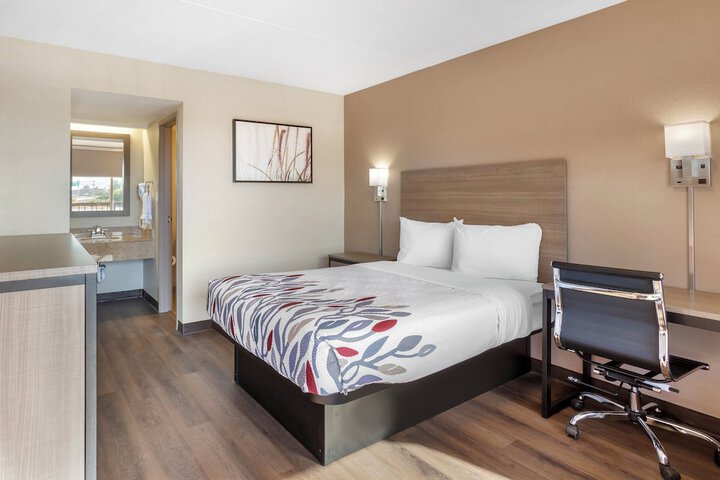 Room 16 of 41