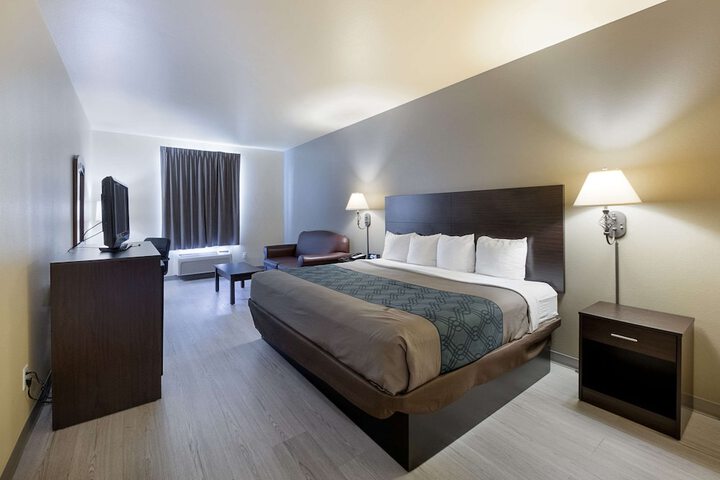 Room 16 of 23