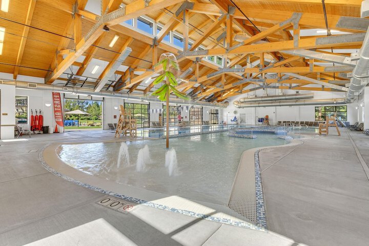 Pool 13 of 44