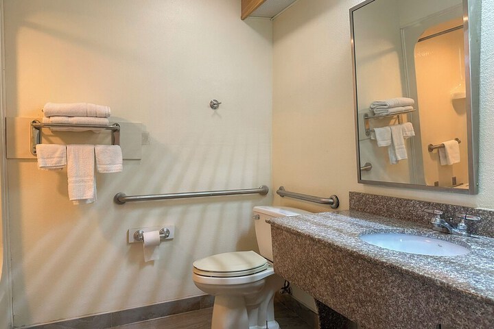 Classic Inn by Townhouse American Way Memphis I 240