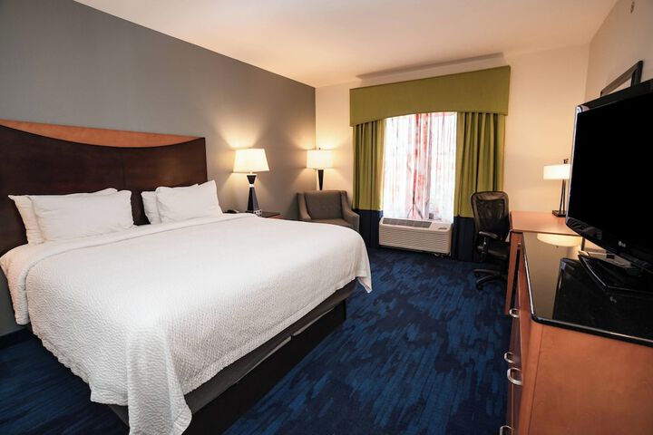 Room 34 of 48