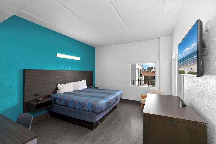 Room 17 of 56