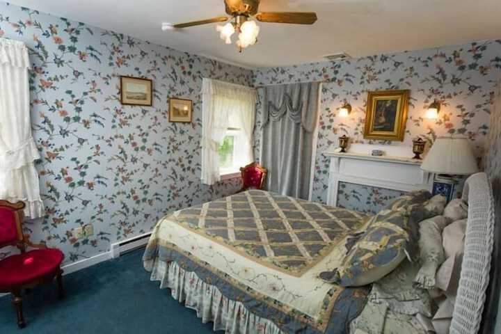 Room 35 of 40