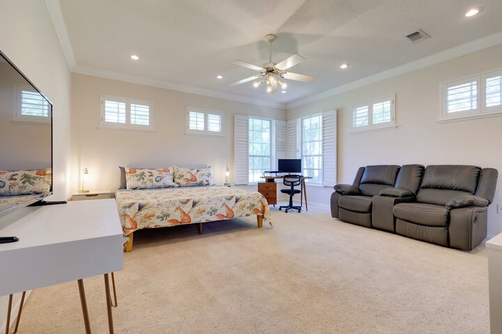 Chic Home w / Club Access Near Bay St. Louis!