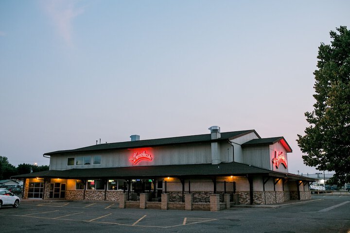 Clarion Hotel & Suites