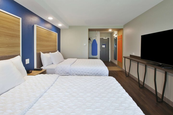 Room 15 of 31