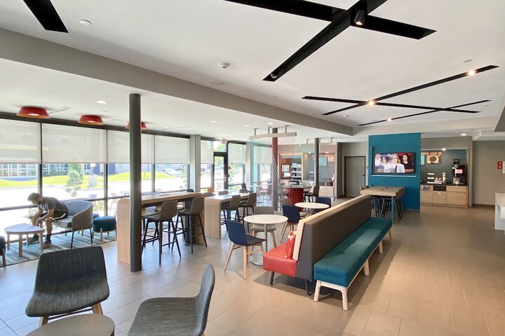 avid hotels Beaumont by IHG