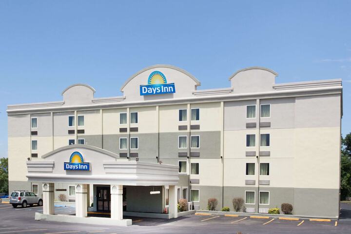 Hotel 4 of 27