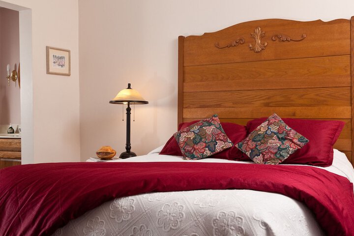 The White Oak Inn