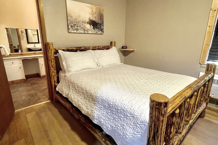 Room 8 of 23