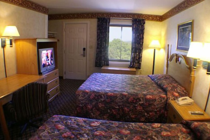 Room 20 of 25