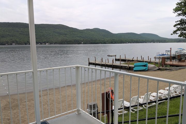 Lakefront Terrace Resort