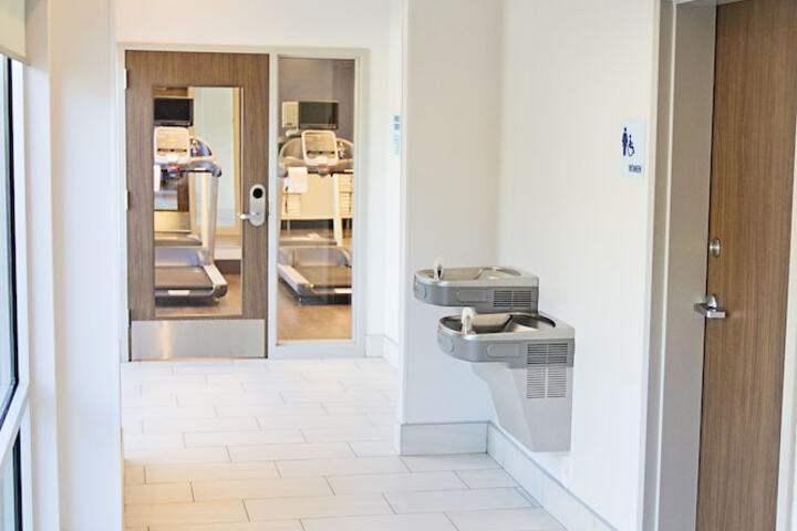 Holiday Inn Express & Suites Greenwood Mall by IHG