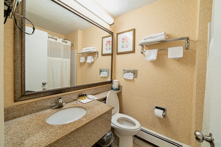 Room 28 of 39