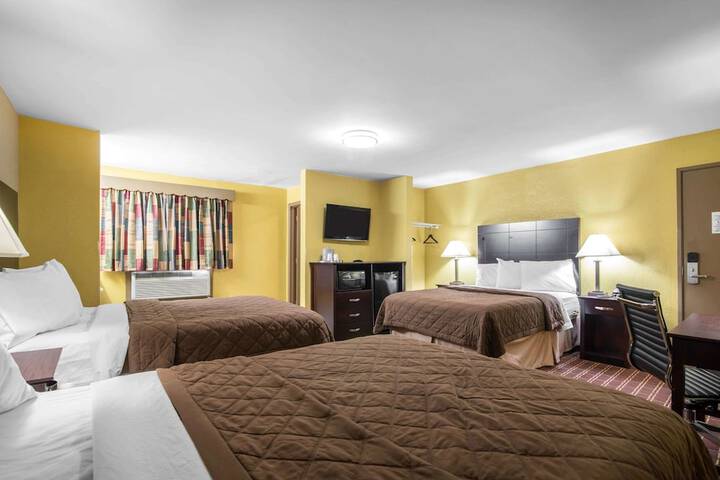 Room 25 of 34