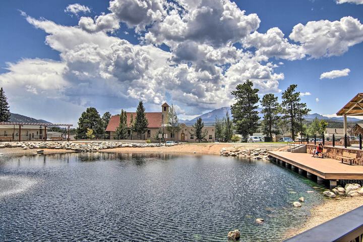 Mountain Cabin Walk to Dining / memorial Park!