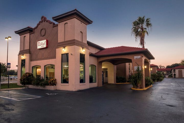 Hotel 2 of 27