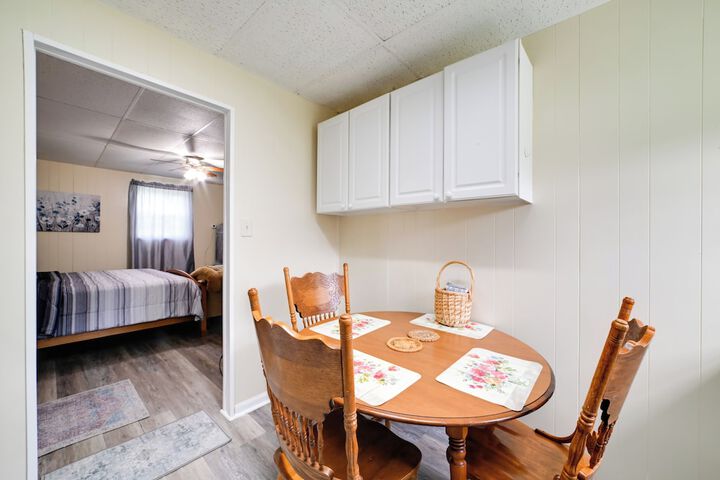 Serene Mcewen Cottage 2 Mi to Golf Course!