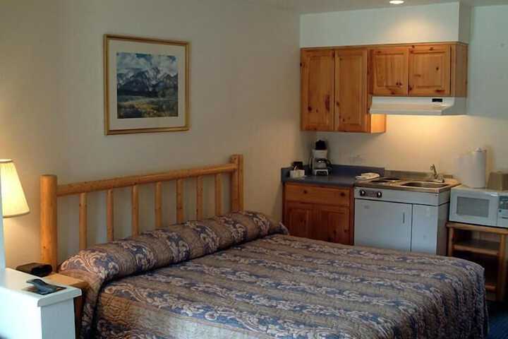 Room 19 of 37