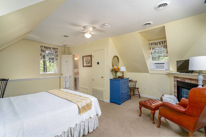 Room 12 of 56